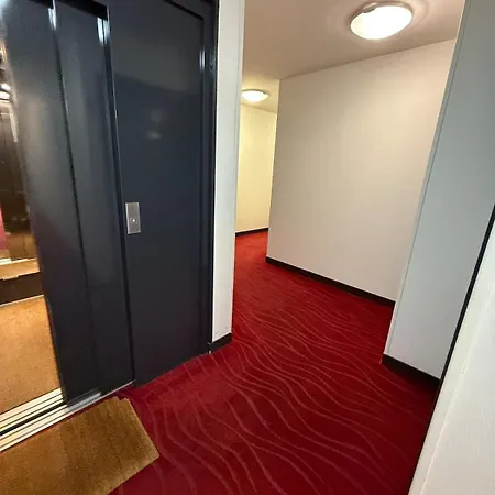 Apartment Evasion *